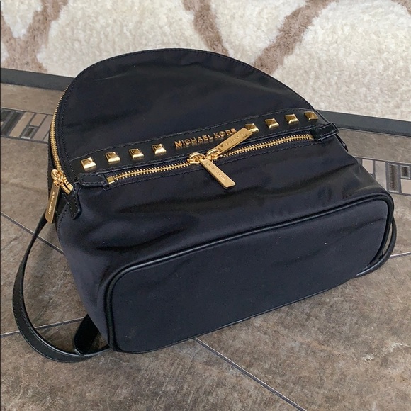 MICHAEL KORS KENLY MD BACKPACK BLACK - Picture 13 of 16